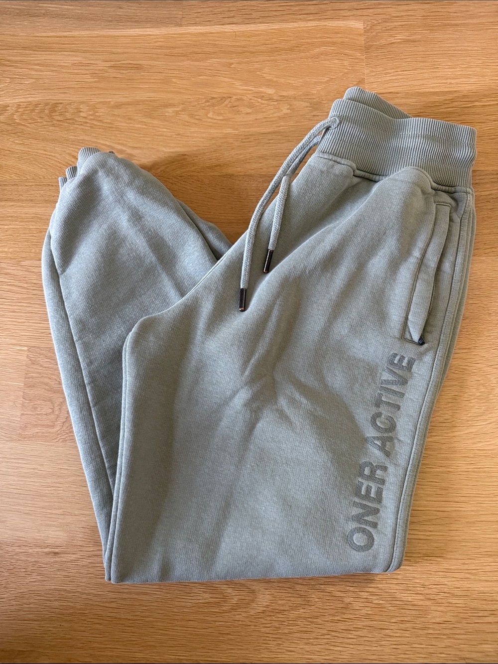Oner active heavyweight joggers size small
